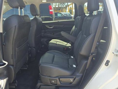 Used 2023 Subaru Ascent Limited w/ Technology Package AWD/4WD image 13