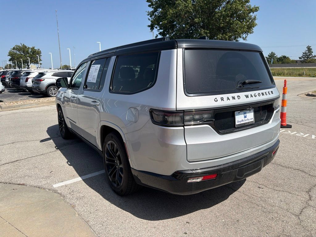 Used 2024 Jeep Grand Wagoneer Series II Obsidian w/ Quick Order Packagew 28T AWD/4WD image 5