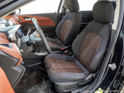 Used 2013 Chevrolet Sonic LT image 13