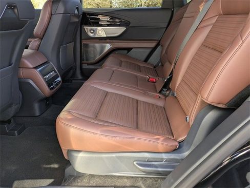 New 2026 Lincoln Nautilus Reserve image 10