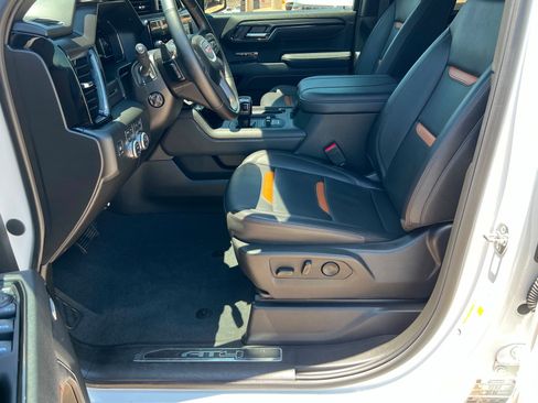 Used 2025 GMC Sierra 1500 AT4 AWD/4WD image 18