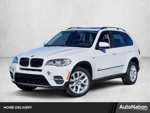 Used 2012 BMW X5 xDrive35i image 1
