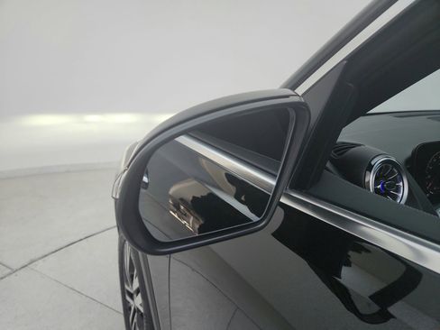 Certified 2024 Mercedes-Benz GLB 250 image 15