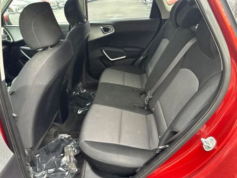 Used 2020 Kia Soul LX image 18