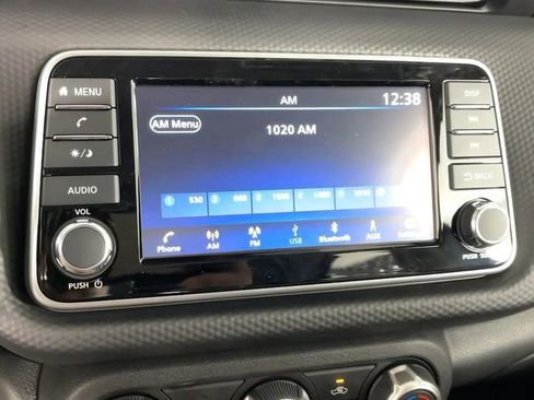 New 2025 Nissan Kicks Play S image 19