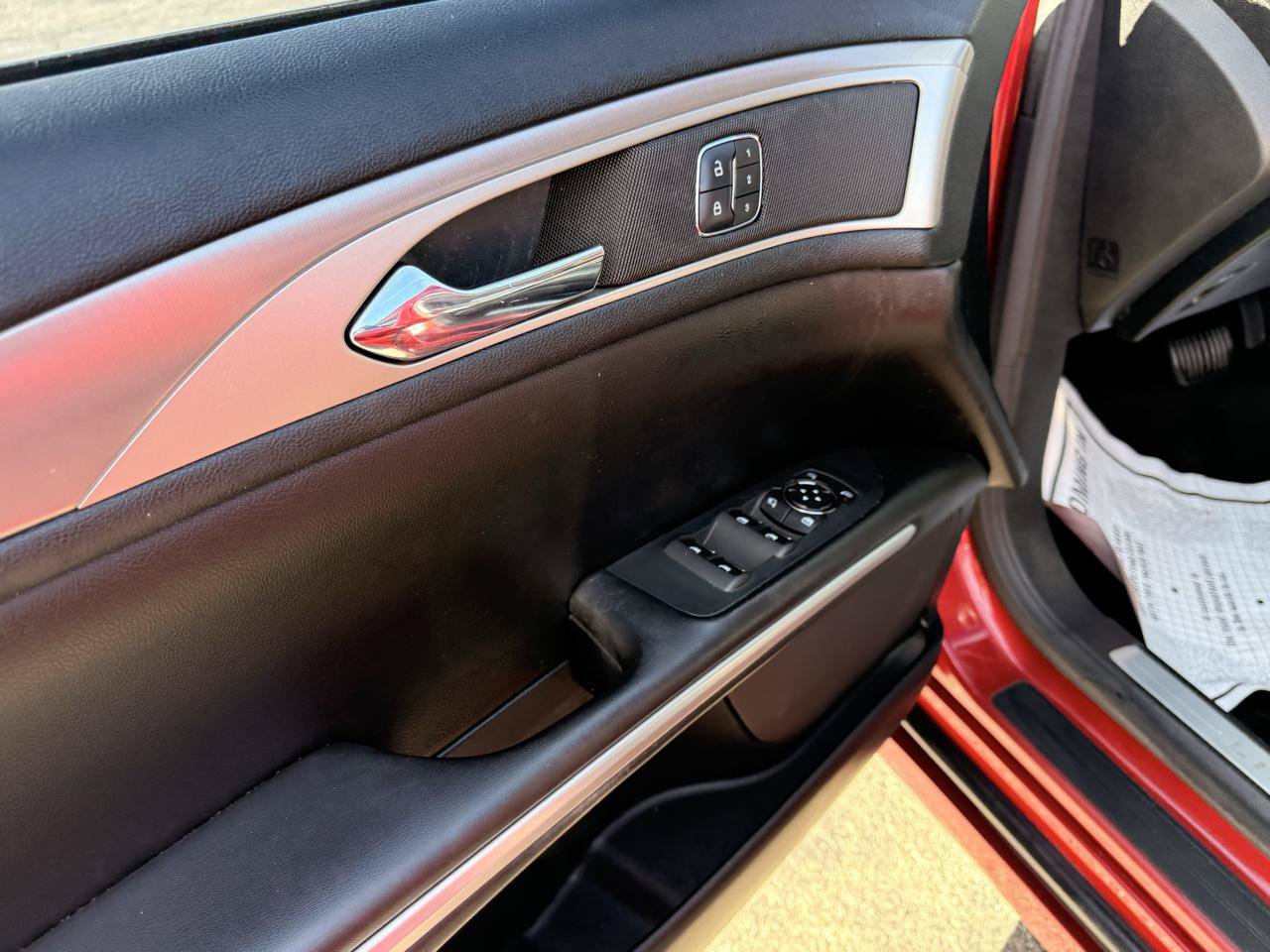 Used 2015 Lincoln MKZ Hybrid w/ Equipment Group 201A Select FWD image 7
