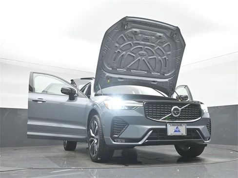 Used 2023 Volvo XC60 B5 Ultimate w/ Climate Package image 56