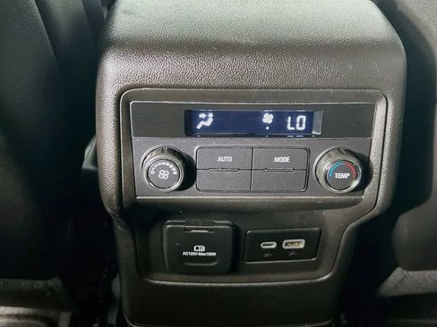 Used 2023 GMC Acadia SLT AWD/4WD image 27