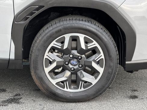 Certified 2025 Subaru Forester Premium image 29