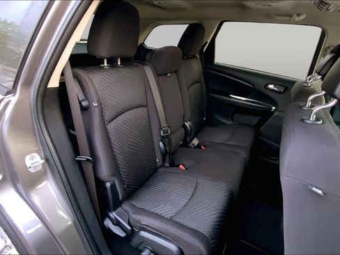 Used 2013 Dodge Journey SXT w/ Flexible Seating Group FWD image 18
