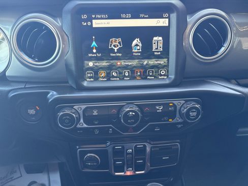 Used 2021 Jeep Wrangler Unlimited Sahara w/ Uconnect 4C Nav & Sound Group image 18