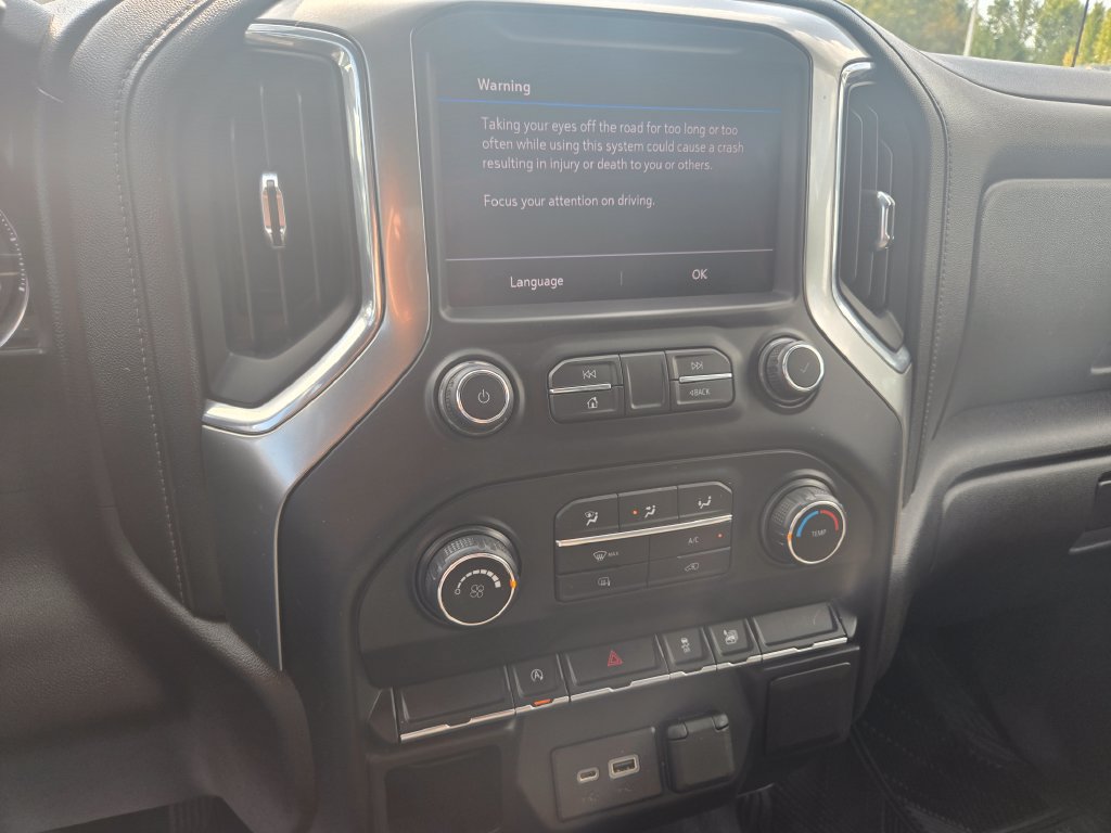Used 2020 Chevrolet Silverado 1500 LT AWD/4WD image 9