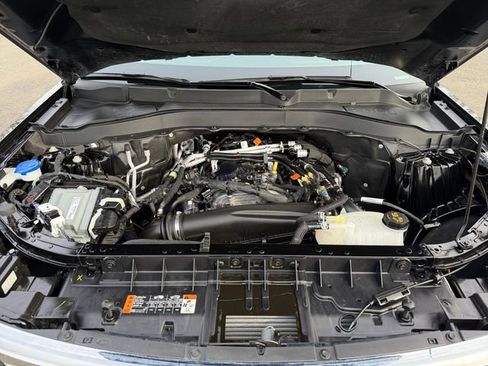 Used 2025 Ford Explorer Active image 43