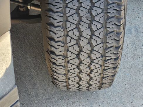 Used 2005 Chevrolet Tahoe LS RWD image 17