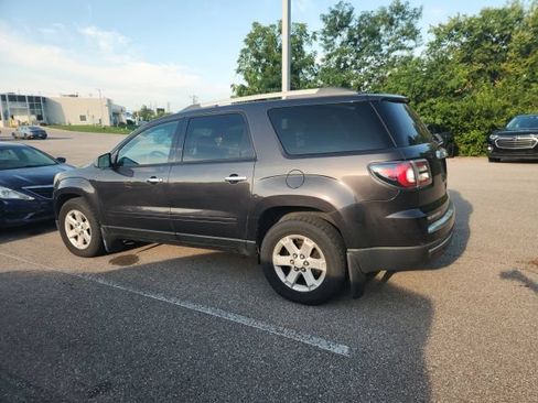 Used 2016 GMC Acadia SLE AWD/4WD image 12