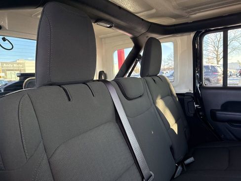 Certified 2021 Jeep Wrangler Unlimited Sport image 23