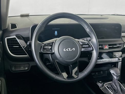 Used 2025 Kia Seltos S FWD image 18