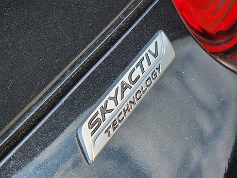 Used 2016 MAZDA MX-5 Miata Club image 9