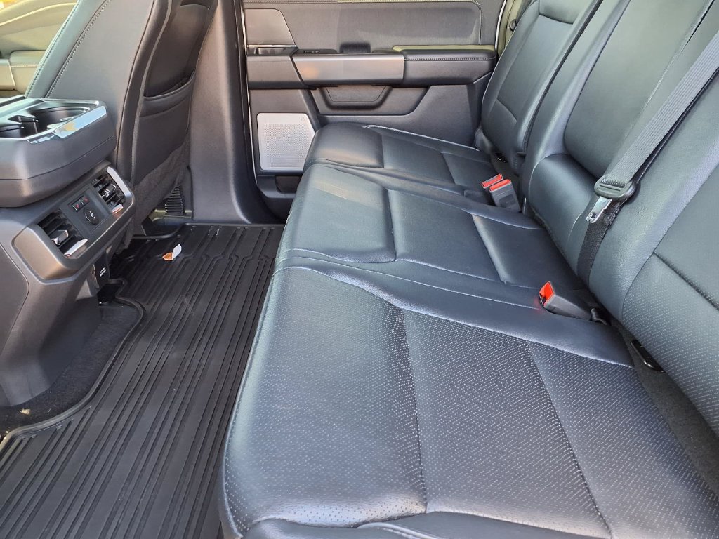 Used 2025 Ford F150 Lariat w/ Equipment Group 502A High AWD/4WD image 12