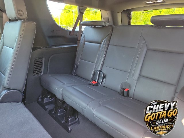 Used 2025 Chevrolet Suburban LT AWD/4WD image 28