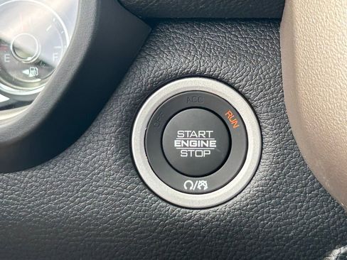 Used 2022 RAM 1500 Laramie image 41