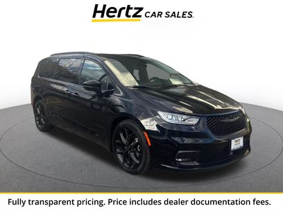 Used 2025 Chrysler Pacifica Limited