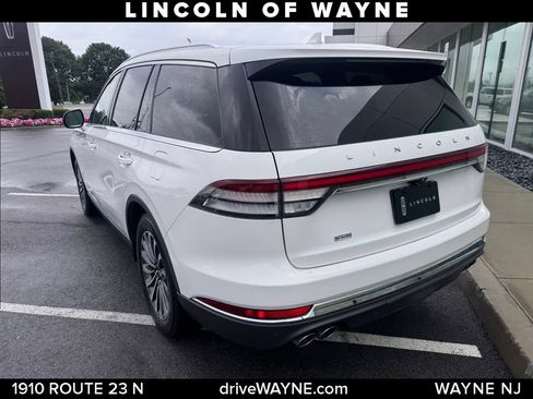 Certified 2020 Lincoln Aviator Reserve w/ Elements Package Plus AWD/4WD image 4