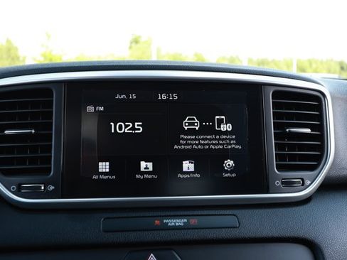 Used 2020 Kia Sportage LX FWD image 16