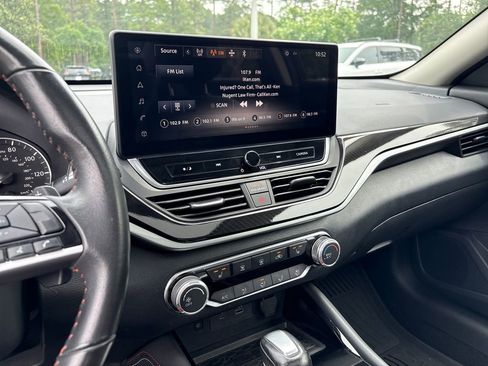 Certified 2024 Nissan Altima 2.5 SR w/ SR Premium Package FWD image 21