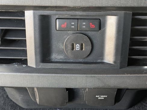 Used 2023 Ford F350 Platinum w/ FX4 Off-Road Package image 15