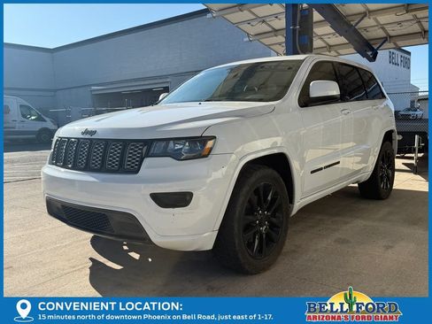 Used 2019 Jeep Grand Cherokee Altitude AWD/4WD image 2