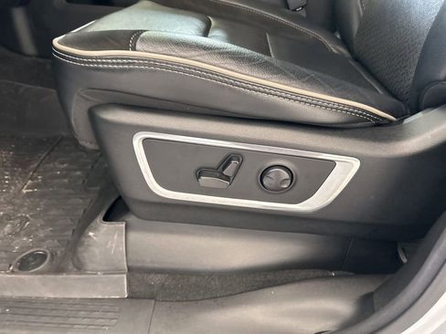 Used 2023 RAM 1500 Laramie image 45