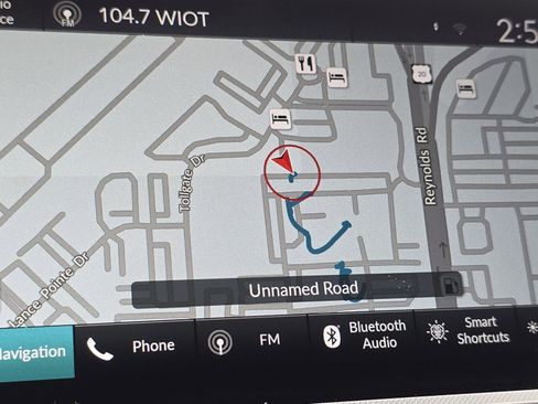 Used 2025 Honda Ridgeline TrailSport image 3