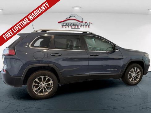 Used 2019 Jeep Cherokee Latitude Plus w/ Cold Weather Group AWD/4WD image 23