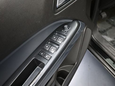 Used 2016 Chevrolet Colorado Z71 image 13