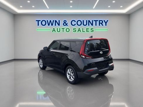 Used 2020 Kia Soul S FWD image 3