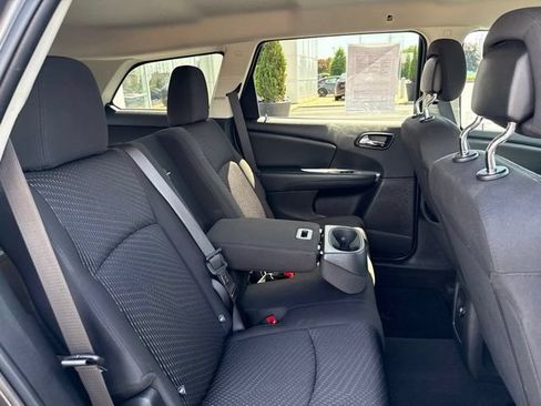 Used 2017 Dodge Journey SE FWD image 23
