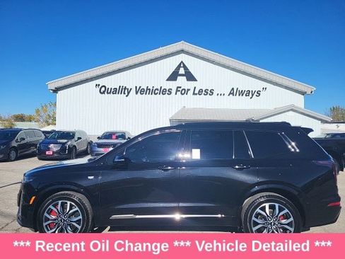 Used 2023 Cadillac XT6 Sport image 24