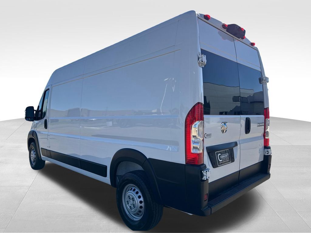 Used 2025 RAM ProMaster 2500 FWD image 3