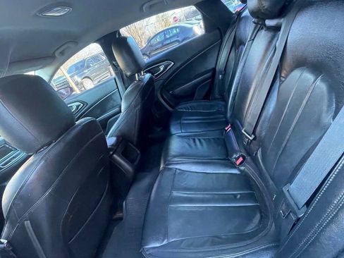Used 2015 Chrysler 200 Limited image 18