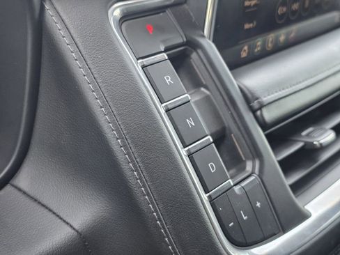 Used 2021 Chevrolet Tahoe LT image 15