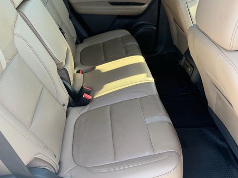 Used 2019 Chevrolet Blazer Premier w/ Sun and Wheels Package FWD image 21