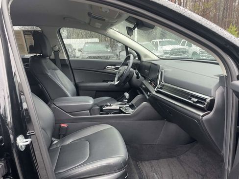 Used 2024 Kia Sportage EX image 15
