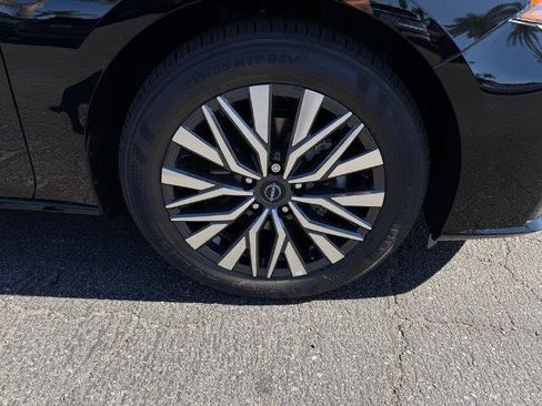 New 2026 Nissan Altima 2.5 SV FWD image 8