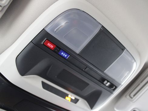 Certified 2024 Subaru Crosstrek 2.5i Limited image 17