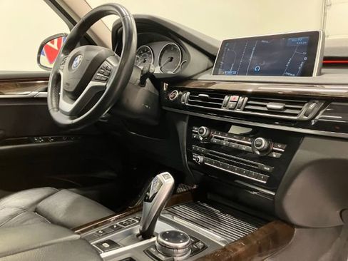 Used 2014 BMW X5 xDrive35d image 55