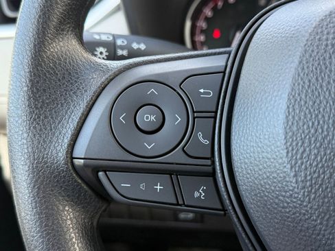 New 2025 Toyota RAV4 XLE image 18