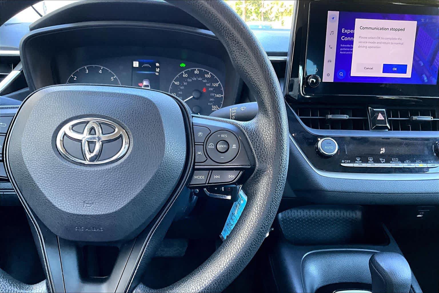 Used 2025 Toyota Corolla LE FWD image 25