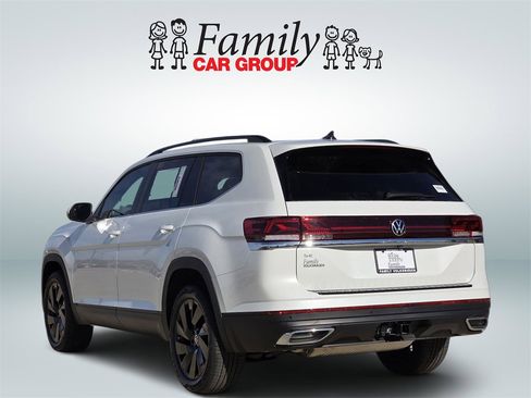 New 2026 Volkswagen Atlas SE image 3