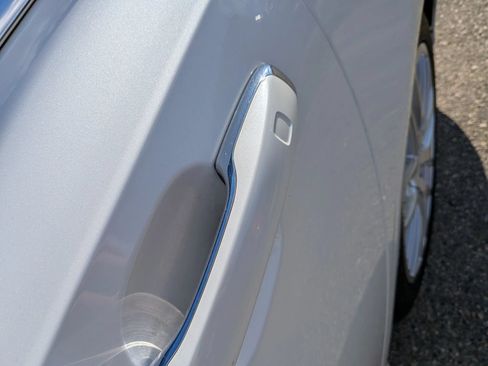 Used 2018 Volvo S90 T8 Inscription w/ Convenience Package AWD/4WD image 17